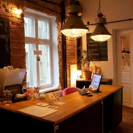 Fabryka Hostel *